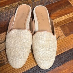 Vionic Natural Raffia Slip-On Mules